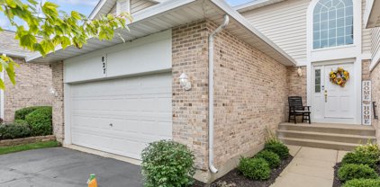 827 Harper Court, Cary