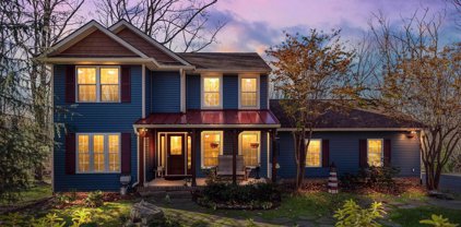 868 Deer Ridge Dr, Westminster