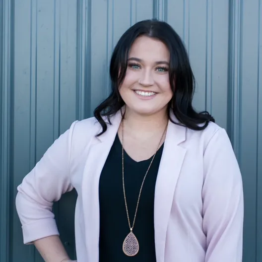 Kaley Headshot