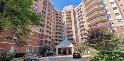 7500 Woodmont Ave Unit #SL06, Bethesda