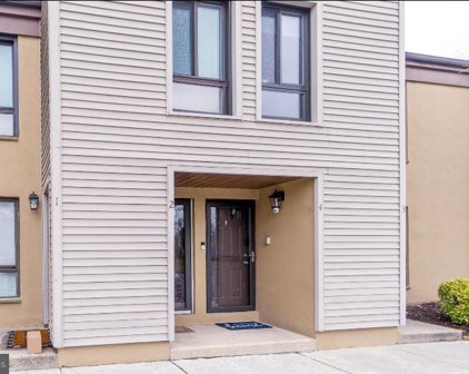 4 Ashley Ct, Marlton