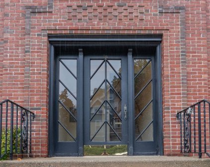 98 Sewall Ave Unit A, Brookline