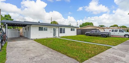 1315 W 83rd St, Hialeah