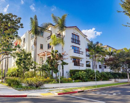 261 S Reeves Dr Unit 203, Beverly Hills