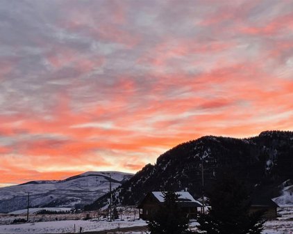 435 Hummingbird, Creede
