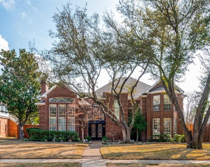 4528 Old Pond  Drive, Plano
