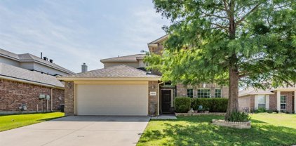 8908 Heartwood  Drive, Fort Worth