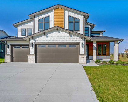 4728 162nd Street, Urbandale