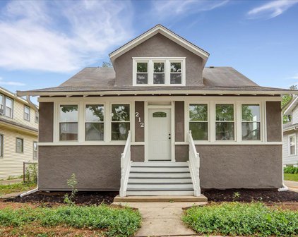 212 S Dunton Avenue, Arlington Heights