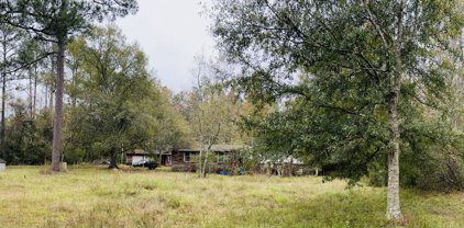 8800 Augusta Road, Moss Point