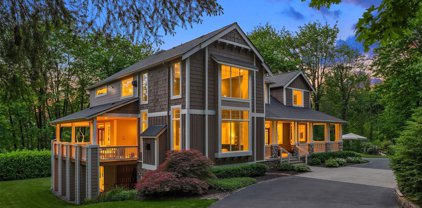 6235 251st Avenue NE, Redmond