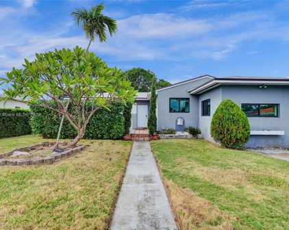 7548 Adventure Ave, North Bay Village