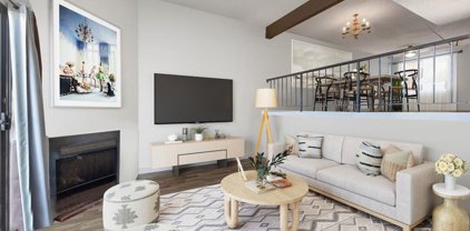 21201 Lassen Street Unit 4, Chatsworth