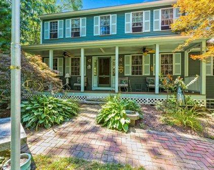 28 Crowell Rd, Bourne