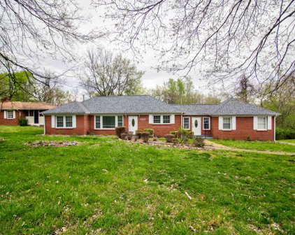 1527 Madison St, Clarksville