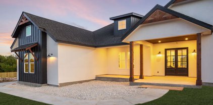 1090 Pegasus Dr, Spring Branch