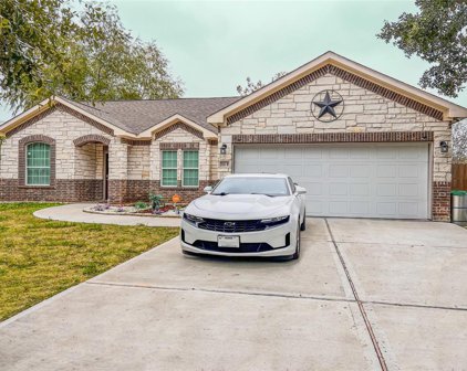 712 E Sycamore Street, Fresno