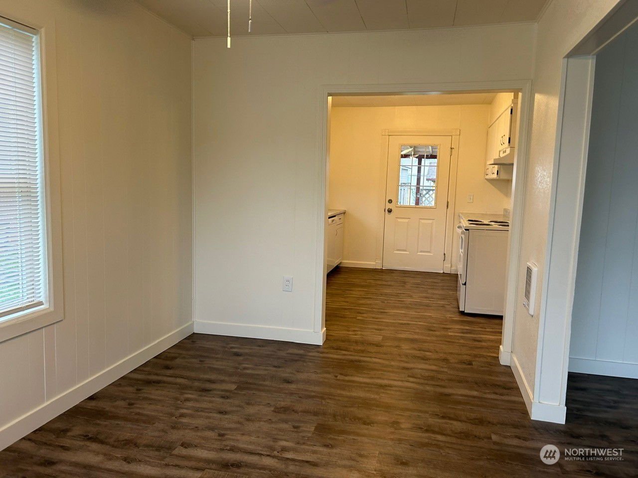 335 COLORADO Street, Longview MLS 2299044 Skyline Properties, Inc