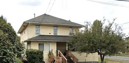 123 Factory Avenue N, Renton