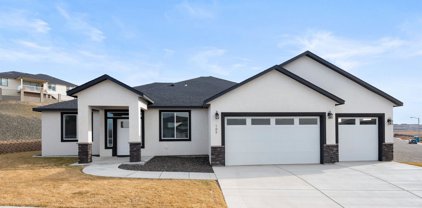 782 Creer Way, West Richland
