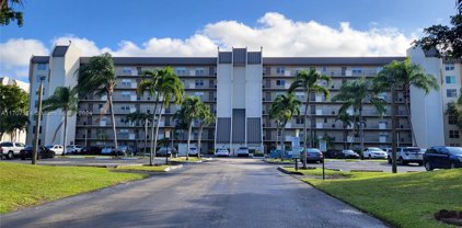 3150 W Rolling Hills Cir Unit #101, Davie