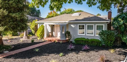 439 Bay RD, Menlo Park