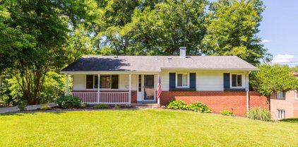 13806 Sloan St, Rockville