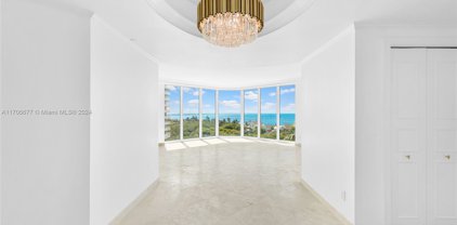 300 S Pointe Unit #801, Miami Beach