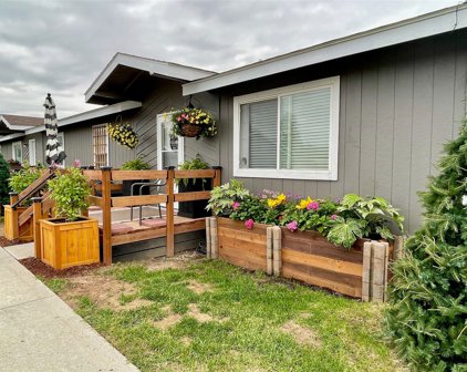 600-608 Welcome Way, Darby