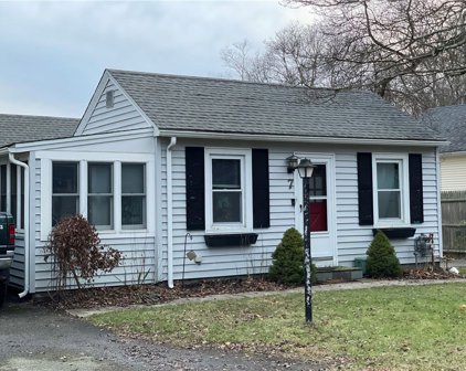 7 Harcourt Avenue, South Kingstown