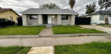 606  Charlana Dr, Bakersfield