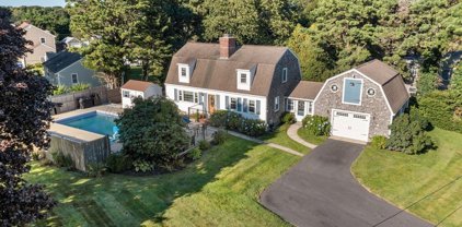 102 Williston Rd, Bourne