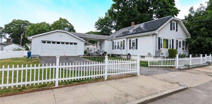 84 Morris  Avenue, Pawtucket