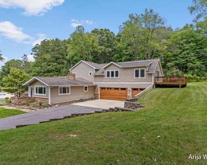 4700 Honey Creek Ave NE, Ada
