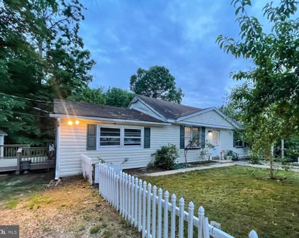7519 Allentown Rd, Fort Washington