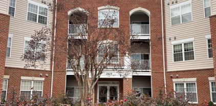2610 Chapel Lake Dr Unit #212, Gambrills