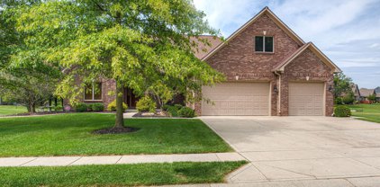 1716 Spring Beauty Drive, Avon