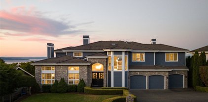 1875 Hillside Drive NE, Tacoma