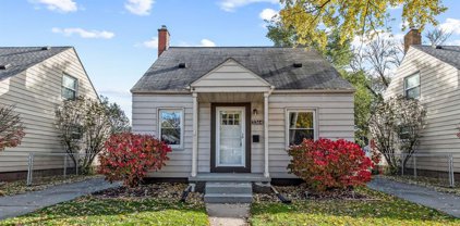 3364 KENWOOD, Ferndale