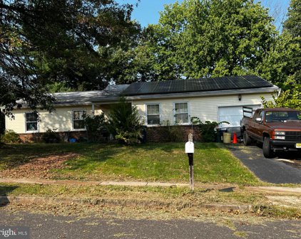 4 Dorothea, Lawrenceville