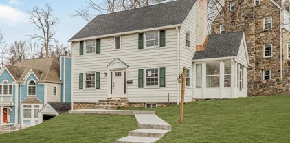28 Marwood Lane, Yonkers