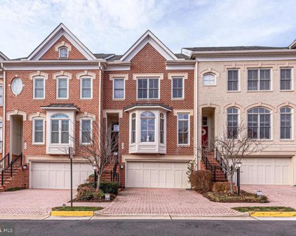 1554 Red Twig Ln, Mclean