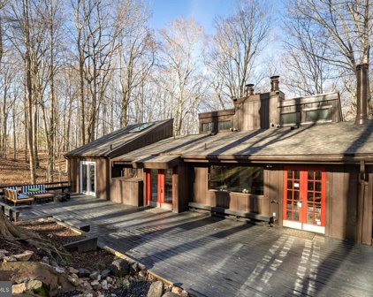 8210 Shadowridge Dr, Fairfax Station