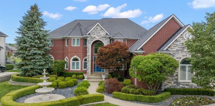 6581 POND, Washington Twp