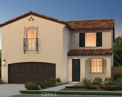 2215 Melogold Way, Corona