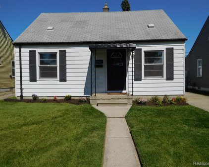 19025 BIRMINGHAM, Roseville
