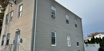 38 Metcalf Avenue, North Providence