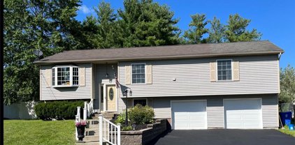 26 Maple Drive, Middletown