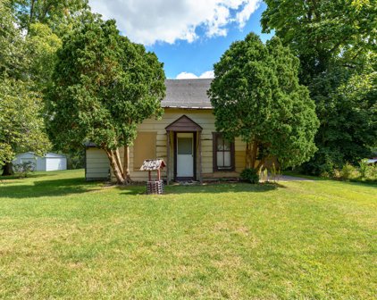 22470 Bedford Road N, Battle Creek
