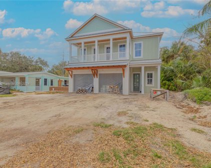 213 Cedar Ave., New Smyrna Beach